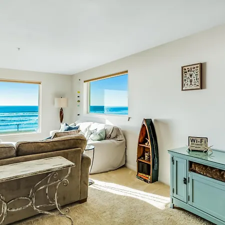 Ocean Avenue Condos Westport Room photo